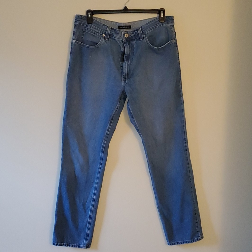 Axist Womens Jeans